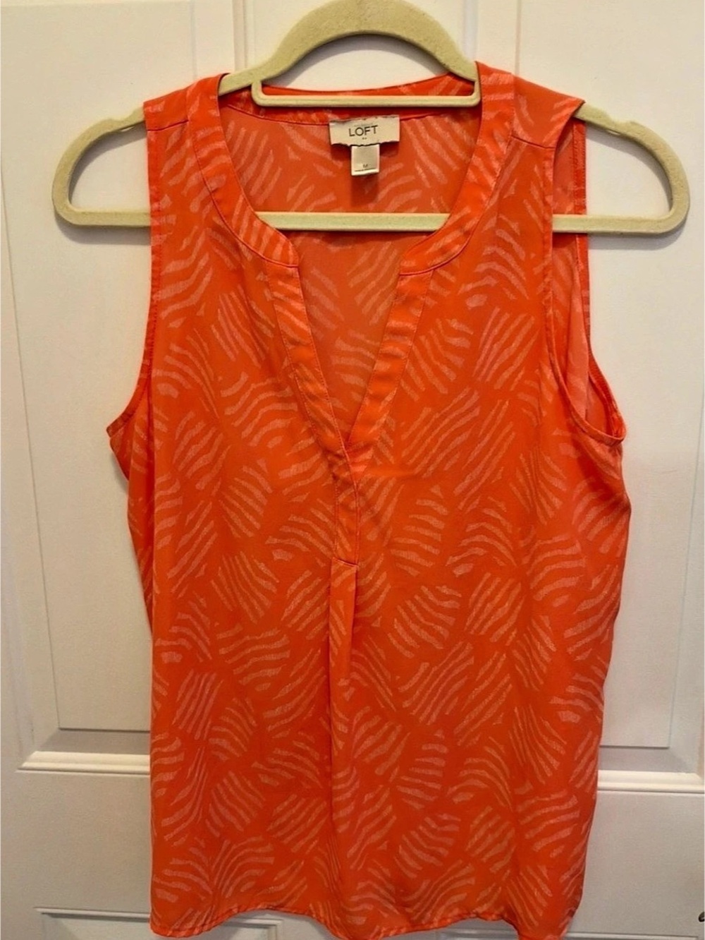 LOFT Abstract Sleeveless Blouse in Orange Size Medium Like New
